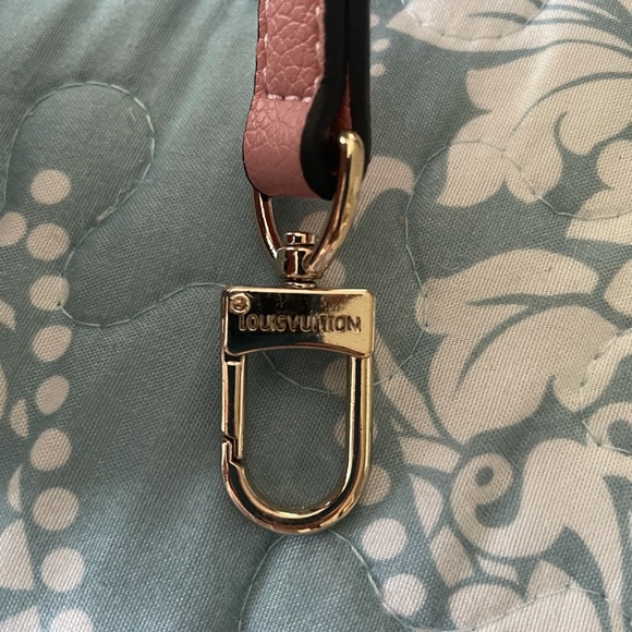 Handbag - Picture 7 of 8